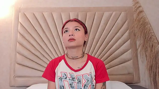 Emma duff online show from 4, 11, 2025