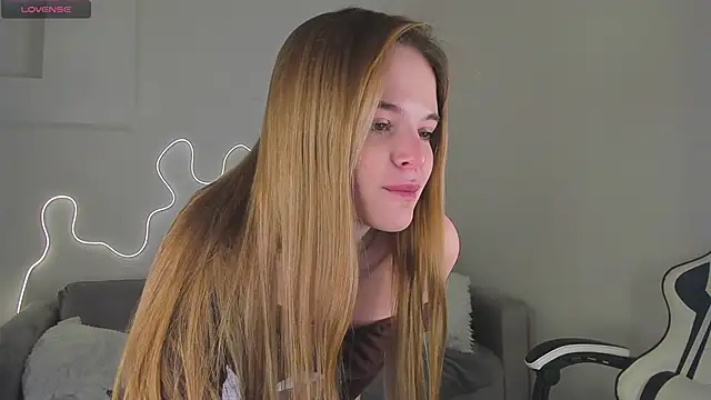 bella xx   online show from 28, 2, 2026