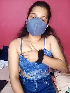 Snapshot of Lovely_Queennn chatting on 18, 10, 2025 Lovely Queennn online show from 18, 10, 2025