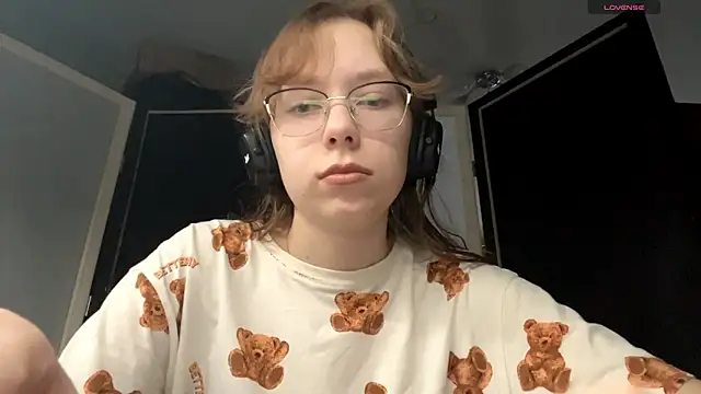 JuneCooper online show from 2, 11, 2025