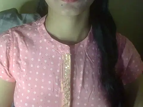 Snapshot of Shezi_N chatting on 23, 4, 2026 Shezi N online show from 23, 4, 2026