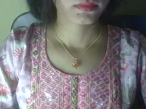 Snapshot of Shezi_N chatting on 29, 4, 2026 Shezi N online show from 29, 4, 2026