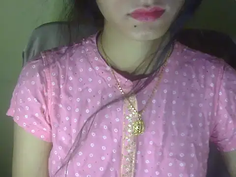 Snapshot of Shezi_N chatting on 4, 6, 2026 Shezi N online show from 4, 6, 2026