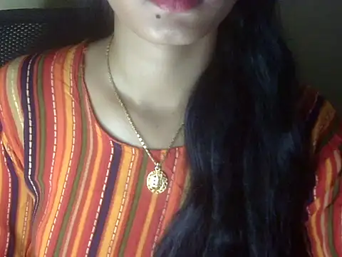Snapshot of Shezi_N chatting on 15, 7, 2026 Shezi N online show from 15, 7, 2026
