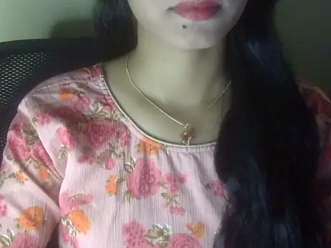 Snapshot of Shezi_N chatting on 19, 7, 2026 Shezi N online show from 19, 7, 2026