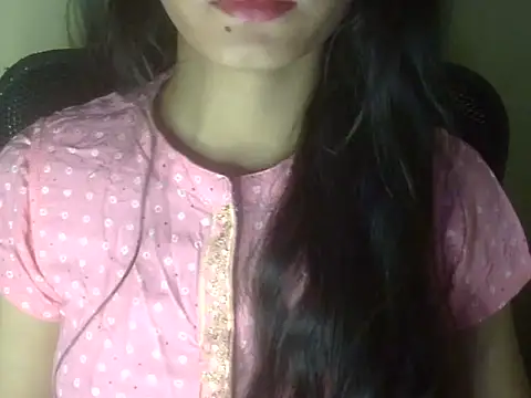 Snapshot of Shezi_N chatting on 2, 7, 2026 Shezi N online show from 2, 7, 2026