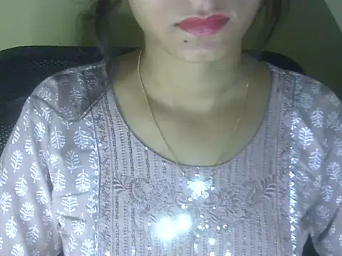 Snapshot of Shezi_N chatting on 28, 5, 2026 Shezi N online show from 28, 5, 2026