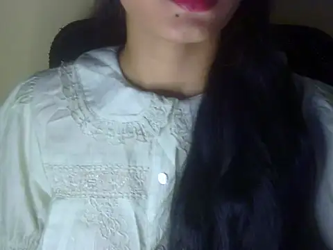 Snapshot of Shezi_N chatting on 13, 7, 2026 Shezi N online show from 13, 7, 2026