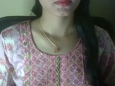 Snapshot of Shezi_N chatting on 9, 5, 2026 Shezi N online show from 9, 5, 2026