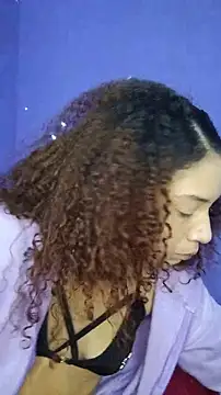 Luna-Vixen1 online show from 29, 11, 2025