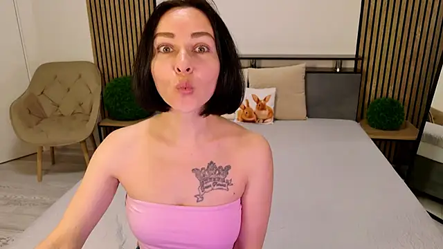 DitaNoir online show from 10, 6, 2026