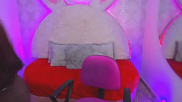 valentina clk online show from 16, 12, 2025