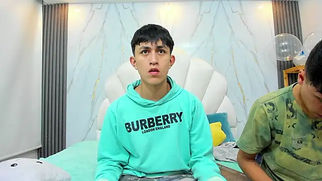 hoot booys  online show from 23, 2, 2026