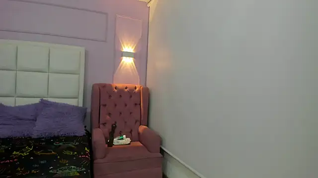 hoot booys  online show from 17, 12, 2025