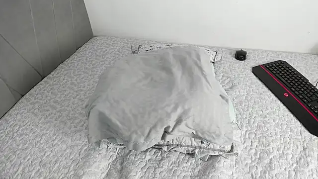 Snapshot of Madison_Grey_ chatting on 28, 7, 2026 Madison Grey online show from 28, 7, 2026