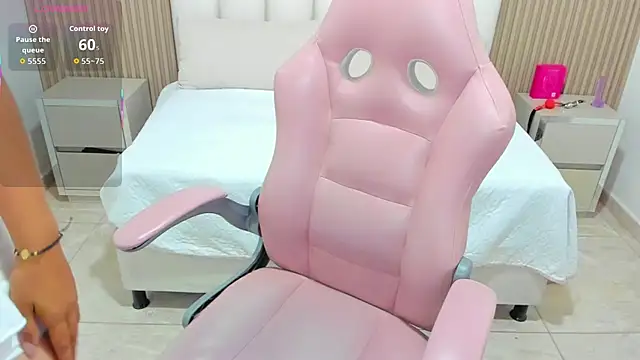 Snapshot of Aziz_daud chatting on 22, 10, 2025 Aziz daud online show from 22, 10, 2025