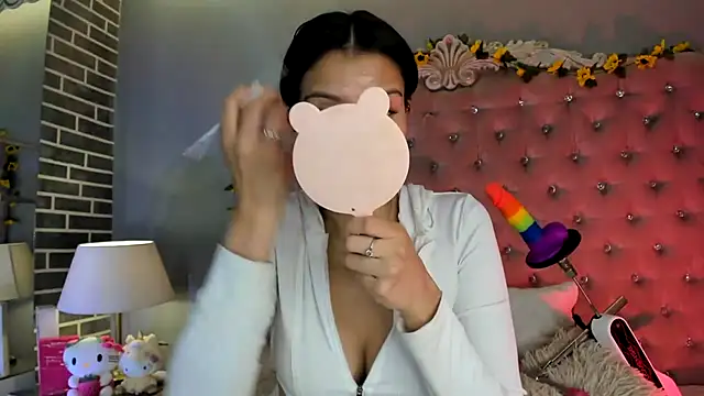 TanyaBello online show from 18, 7, 2026