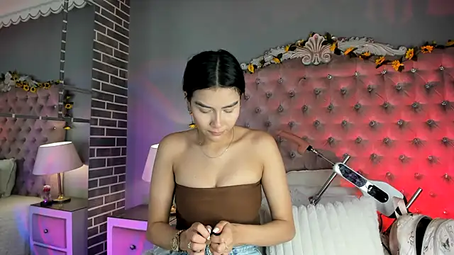 TanyaBello online show from 12, 6, 2026