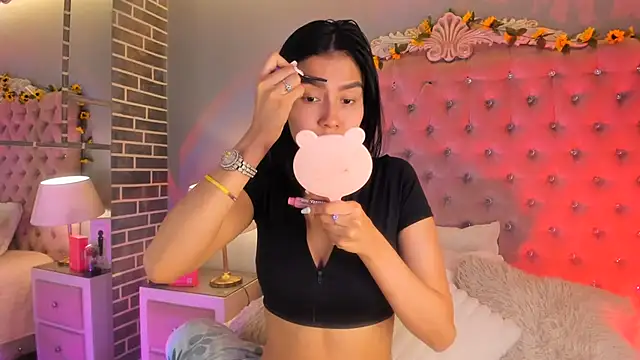 TanyaBello online show from 17, 6, 2026