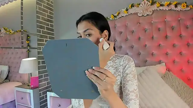 TanyaBello online show from 21, 4, 2026