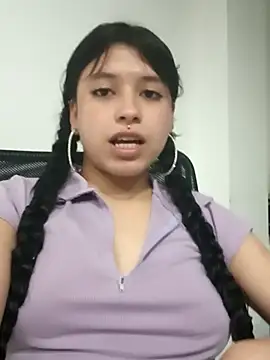 petite coral online show from 6, 1, 2026