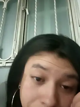 petite coral online show from 28, 2, 2026