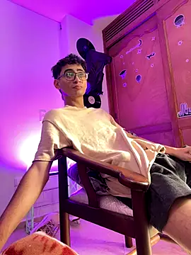 gsusss feet online show from 24, 11, 2025