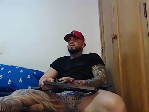 Snapshot of stefanodangelo chatting on 21, 10, 2025 stefanodangelo online show from 21, 10, 2025