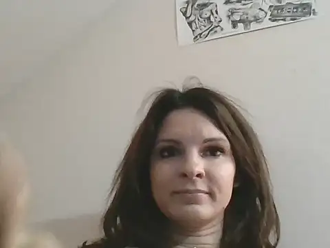 Snapshot of kinkysarahx chatting on 3, 12, 2025 kinkysarahx online show from 3, 12, 2025