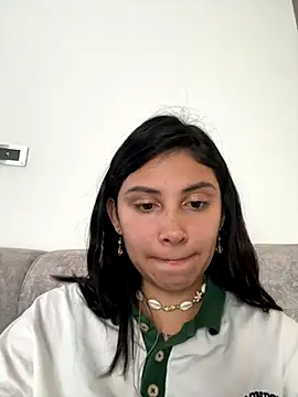 Snapshot of RollinGirl_ chatting on 23, 10, 2025 RollinGirl  online show from 23, 10, 2025