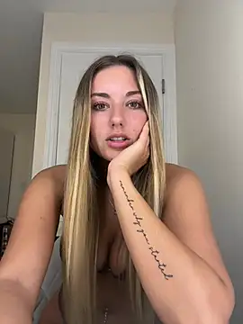LaceyMilliexoxo online show from 5, 5, 2026