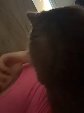 Snapshot of Bemmmba chatting on 27, 10, 2025 Bemmmba online show from 27, 10, 2025