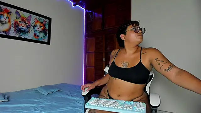Snapshot of bellota_smitt chatting on 16, 10, 2025 bellota smitt online show from 16, 10, 2025