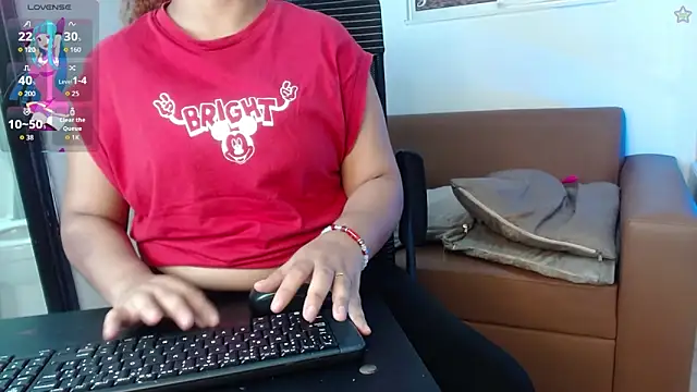 Snapshot of miel_alisha chatting on 14, 5, 2026 miel alisha online show from 14, 5, 2026