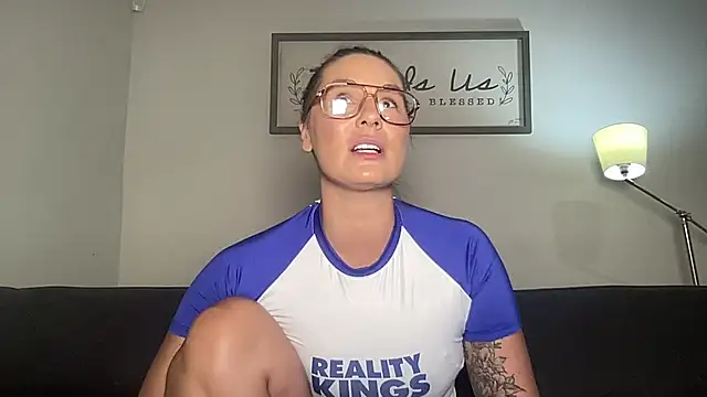 Mandyrheaa online show from 31, 10, 2025