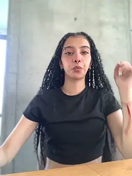 MiaaCute- online show from 3, 11, 2025