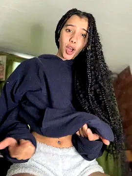 MiaaCute- online show from 4, 11, 2025