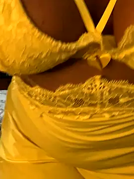 Snapshot of NatashaAzura chatting on 16, 10, 2025 NatashaAzura online show from 16, 10, 2025