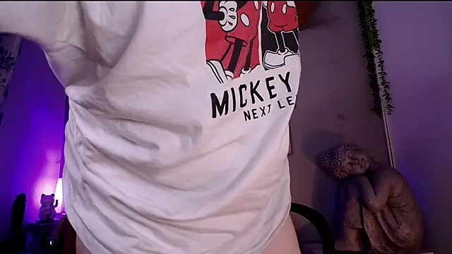 Snapshot of Violetafetish-dirty chatting on 25, 6, 2026 Violetafetish-dirty online show from 25, 6, 2026