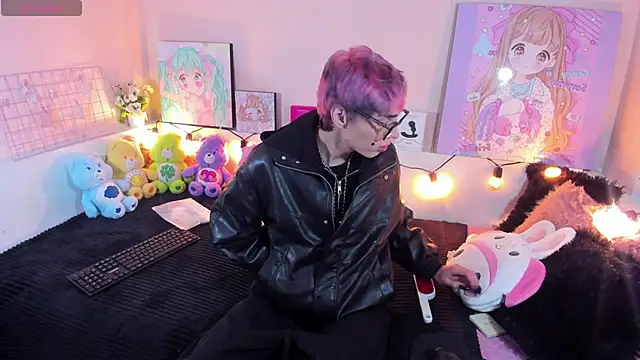 Strawberry Kitty  online show from 29, 11, 2025