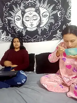 emily n abby online show from 28, 3, 2026