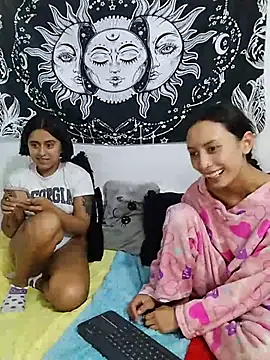 emily n abby online show from 19, 6, 2026