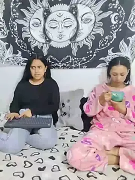 emily n abby online show from 9, 6, 2026