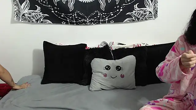 emily n abby online show from 29, 11, 2025