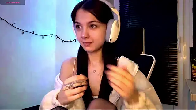 HanaMantanaDell online show from 11, 3, 2026