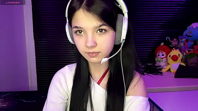 Snapshot of HanaMantanaDell chatting on 24, 10, 2025 HanaMantanaDell online show from 24, 10, 2025