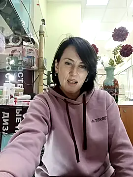 Luna 7777 online show from 4, 11, 2025