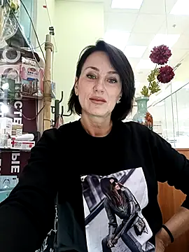 Luna 7777 online show from 29, 10, 2025