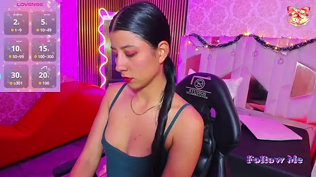 Adisson Tay online show from 5, 12, 2025