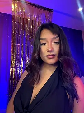 Snapshot of Nefertari__ chatting on 21, 10, 2025 Nefertari online show from 21, 10, 2025